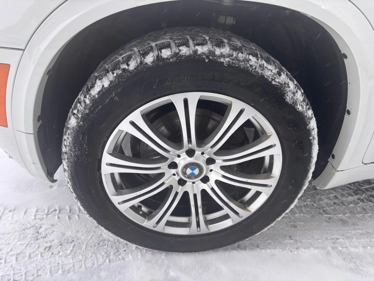 2012 BMW X5 35i Image principale