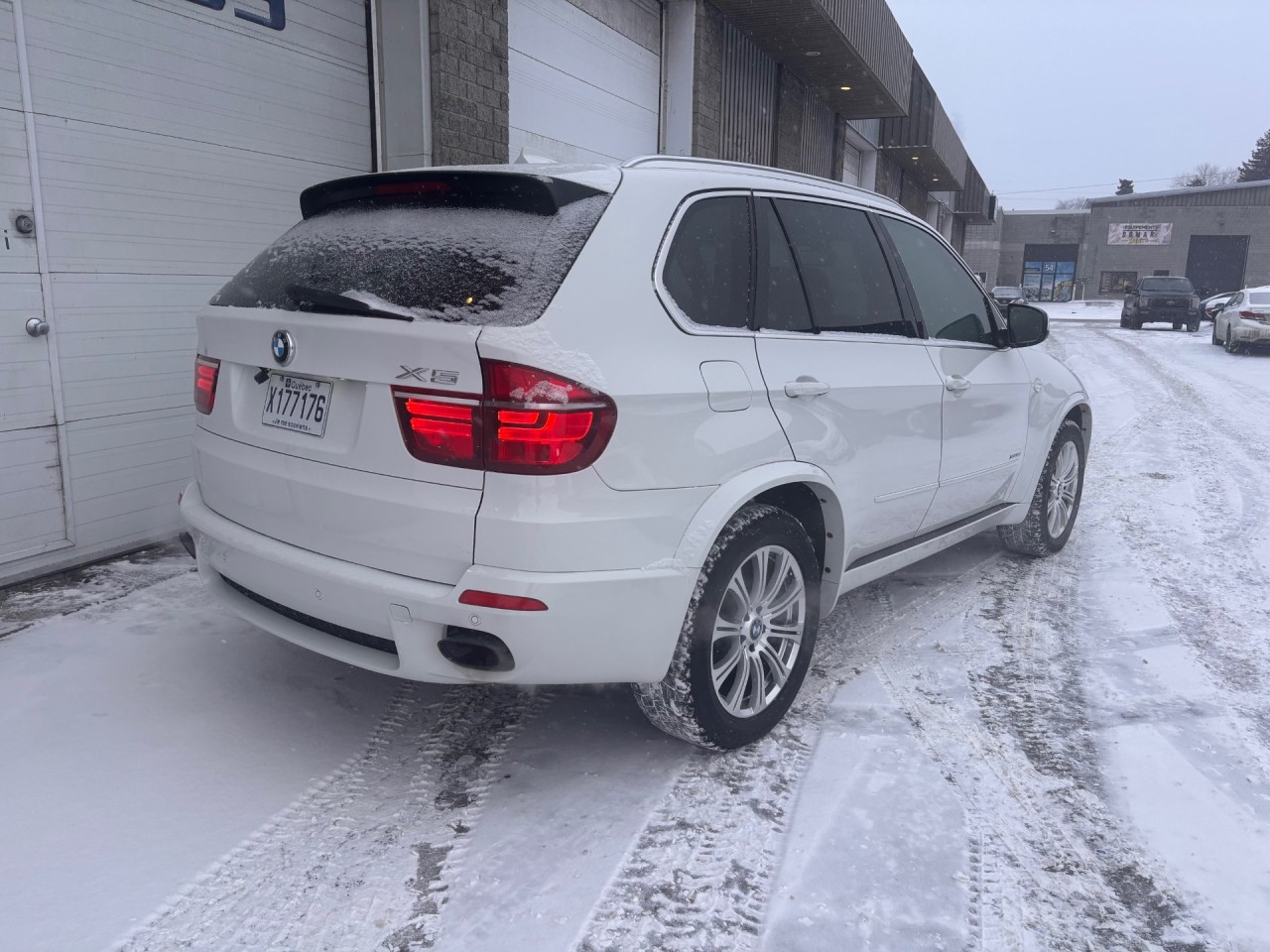 2012 BMW X5 35i Image principale